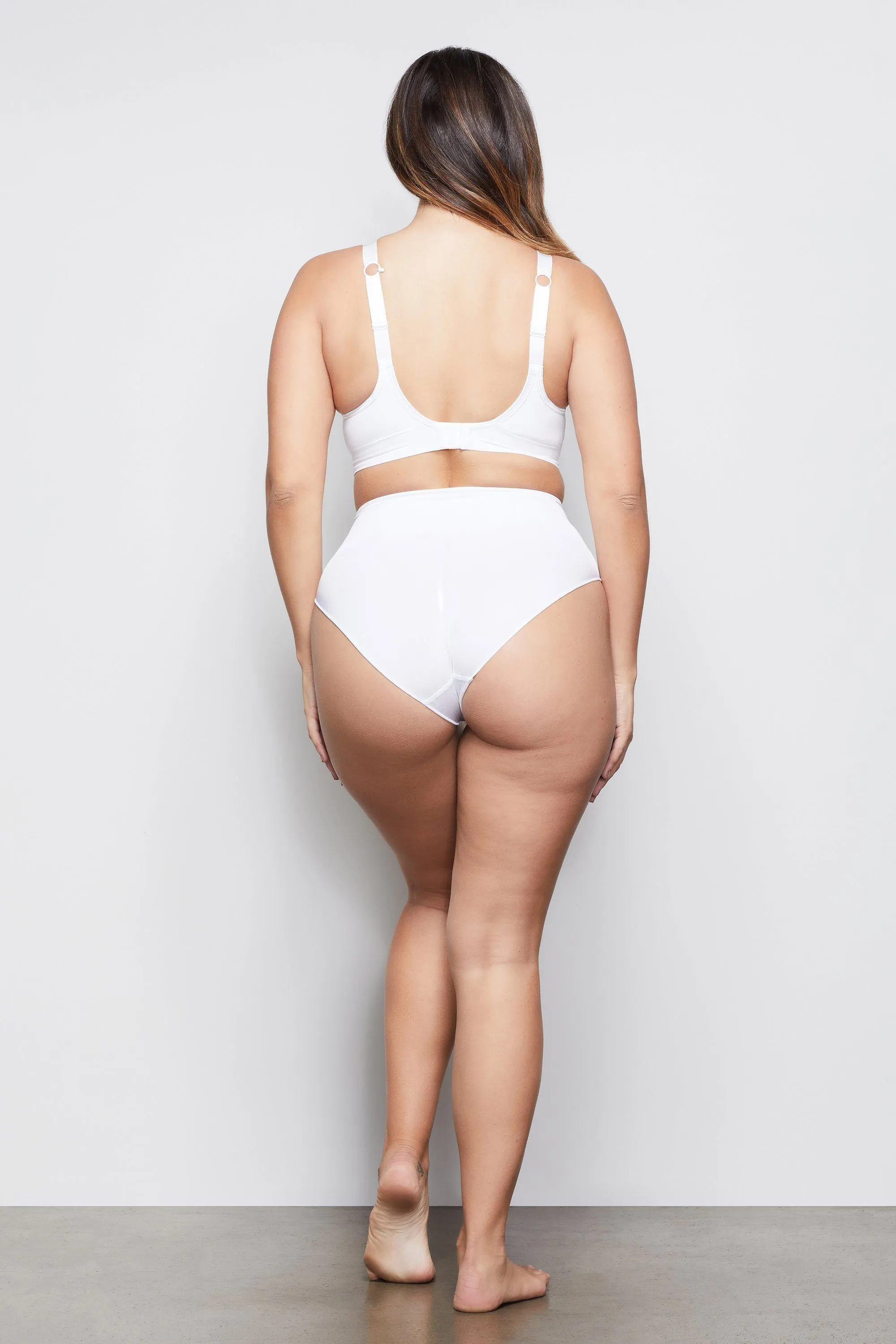 HIGH IMPACT COMPRESSION BIKINI | WHITE001